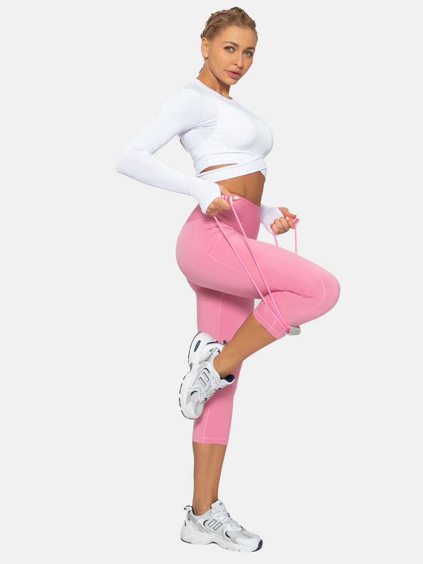 LAPASA High Waist Yoga Pants with Side Pockets Capri Tummy Control Sports Leggings L02B1